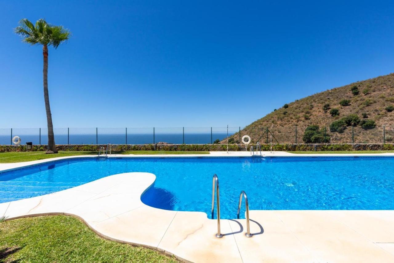 Neptuno Malaga Apartamento De Lujo Ринкон-де-ла-Викториа Экстерьер фото