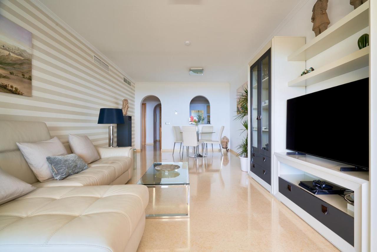 Neptuno Malaga Apartamento De Lujo Ринкон-де-ла-Викториа Экстерьер фото