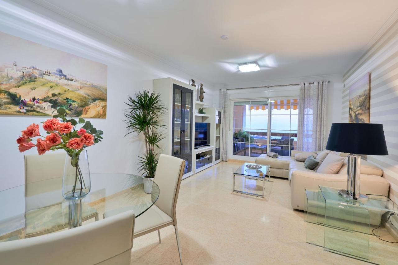 Neptuno Malaga Apartamento De Lujo Ринкон-де-ла-Викториа Экстерьер фото